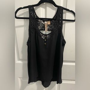 Eyeshadow Black Racerback Crochet Tank Top w/Gold front button detail. Size M